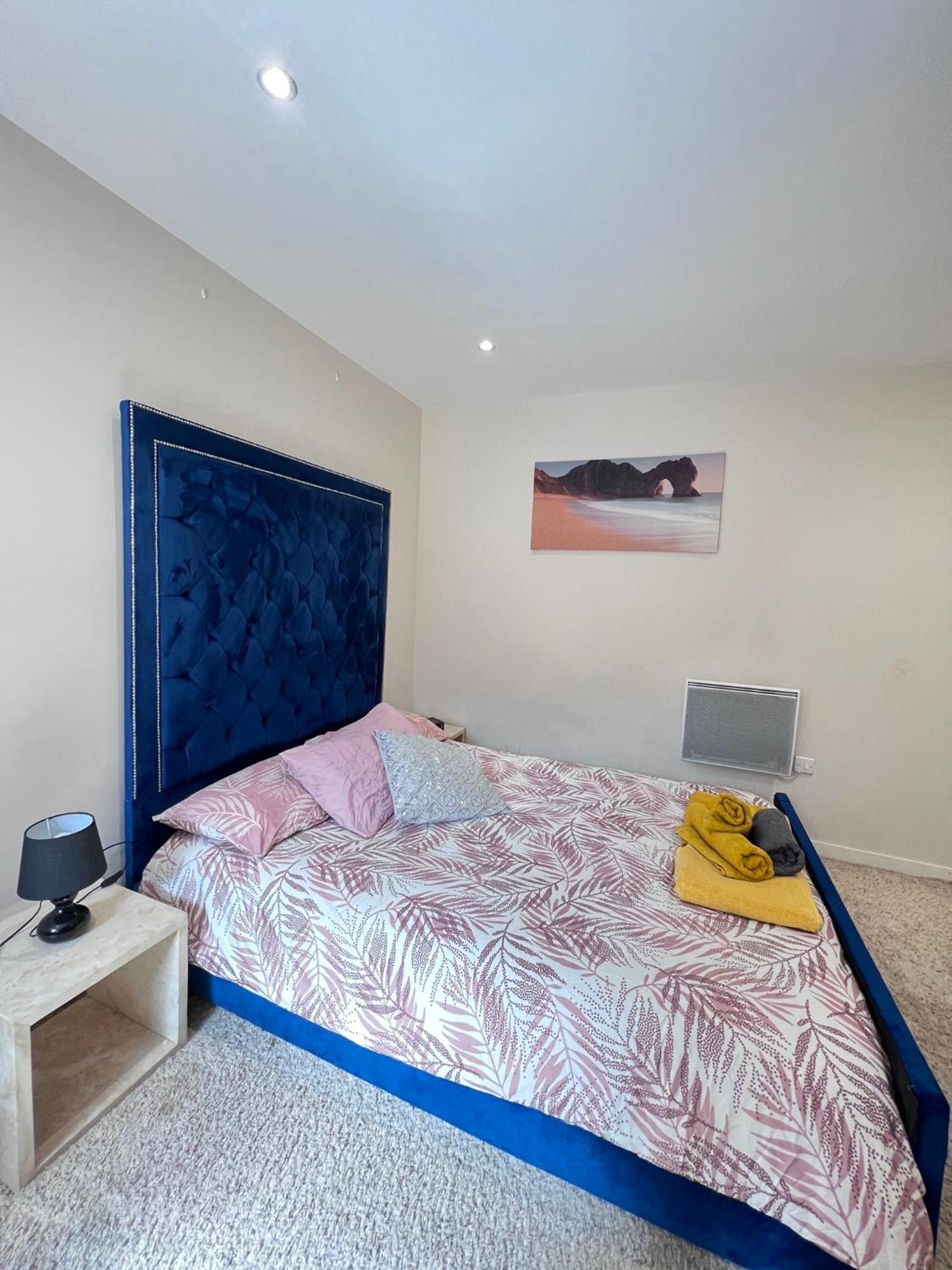 Great City Centre Getaway Apartment 2 Bed Near The Beach And Shopping Area スウォンジー エクステリア 写真